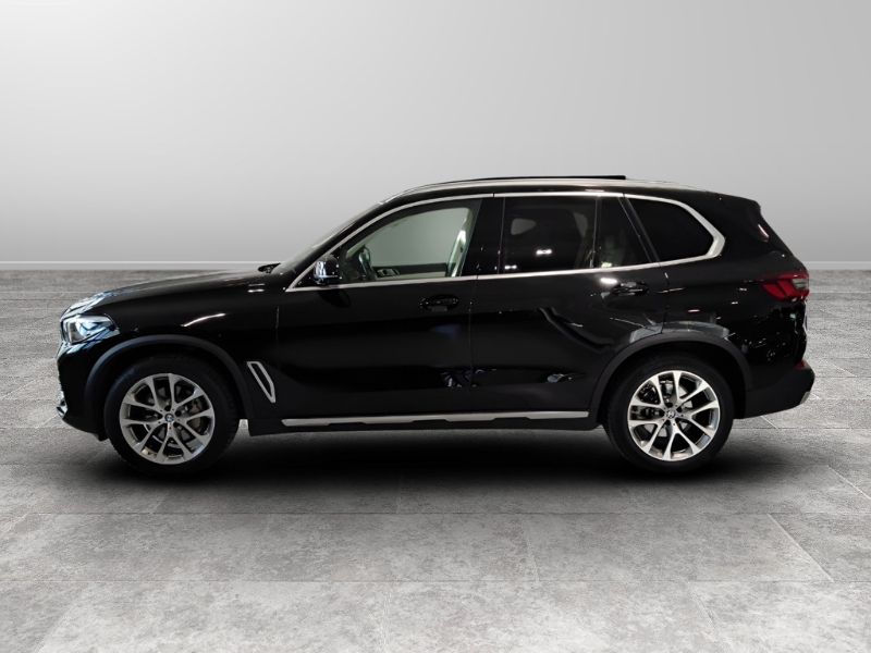 GuidiCar - BMW X5        (G05/F95) 2021 X5        (G05/F95) - X5 xDrive25d Msport Usato