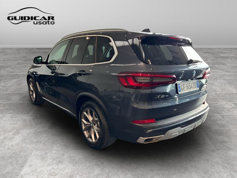 GuidiCar - BMW X5 2021 X5 xdrive45e xLine auto Usato