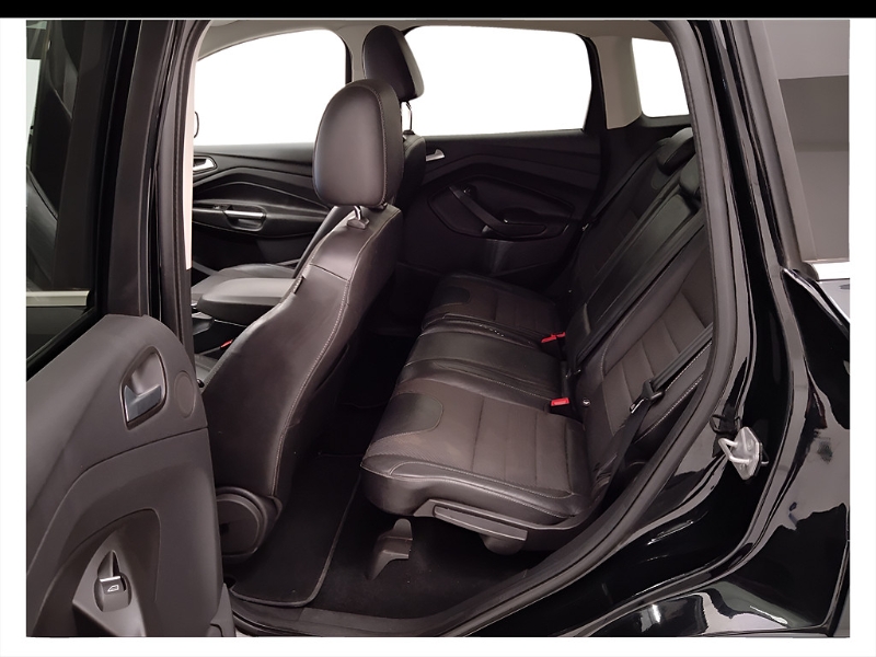 GuidiCar - FORD Kuga 2ª serie 2015 Kuga 2ª serie - Kuga 2.0 TDCI 120 CV S&S 2WD Titanium Usato