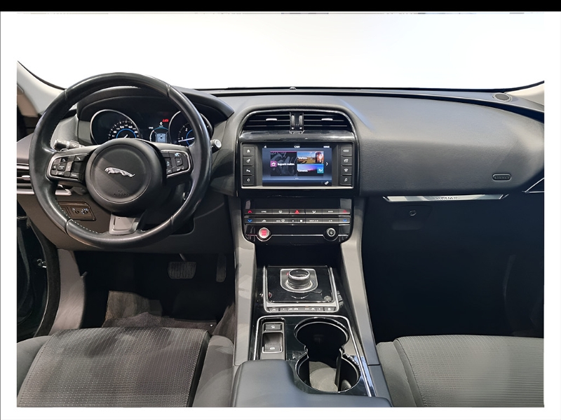 GuidiCar - JAGUAR F-Pace       (X761) 2017 F-Pace       (X761) - F-Pace 2.0 D 180 CV AWD aut. Pure Usato