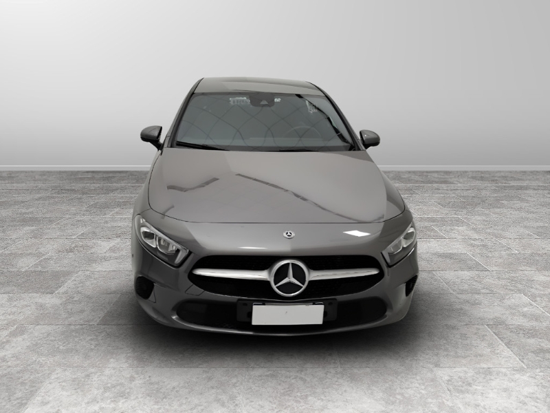 GuidiCar - Mercedes Classe A     (W177) 2019 Classe A     (W177) - A 180 d Automatic Business Extra Usato