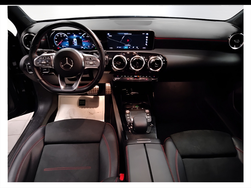 GuidiCar - Mercedes Classe A     (W177) 2020 Classe A     (W177) - A 180 d Automatic Premium Usato