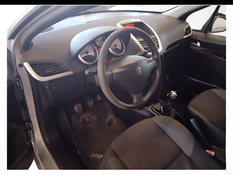 GuidiCar - PEUGEOT 207 2009 207 SW 1.6 hdi 16v Energie Usato