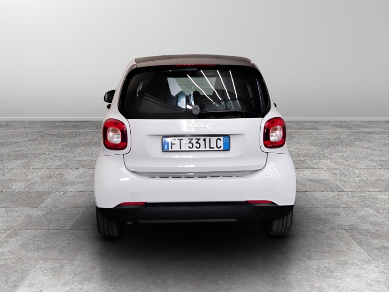GuidiCar - SMART fortwo 3ª s. (C453) 2019 fortwo 3ªs.(C/A453) - fortwo 70 1.0 twinamic Passion Usato