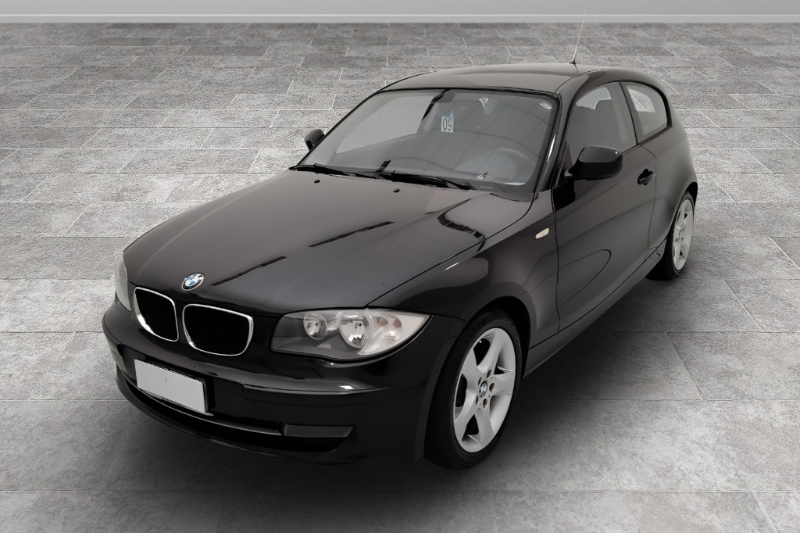 GuidiCar - BMW Serie 1       (E81) Serie 1       (E81) - 116i cat 3 porte.It