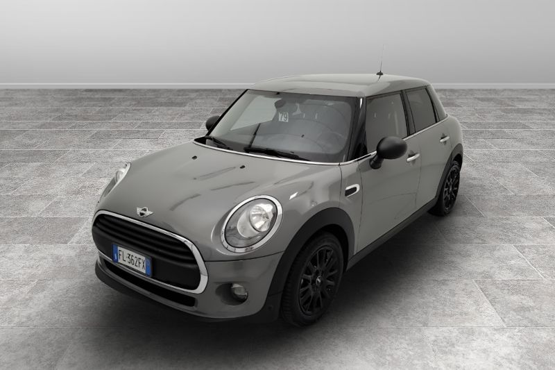 GuidiCar - MINI Mini 5 porte  (F55) Mini 1.5 One D 5 porte