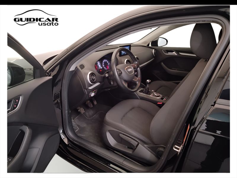 GuidiCar - AUDI A3 2016 A3 Sportback 1.6 tdi Business 110cv E6 Usato
