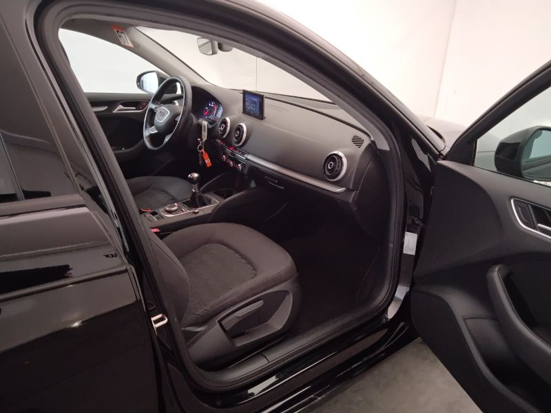 GuidiCar - AUDI A3 2016 A3 Sportback 1.6 tdi Business 110cv E6 Usato