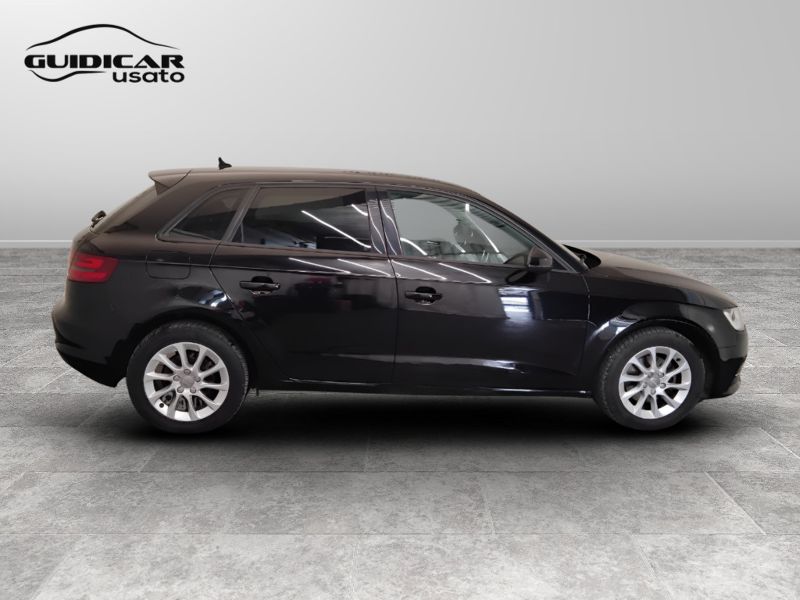 GuidiCar - AUDI A3 2016 A3 Sportback 1.6 tdi Business 110cv E6 Usato