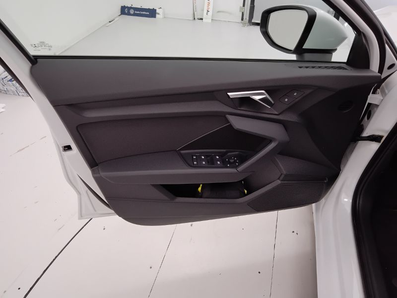 GuidiCar - AUDI A3 2021 A3 Sportback 30 1.0 tfsi mhev Business s-tronic Usato