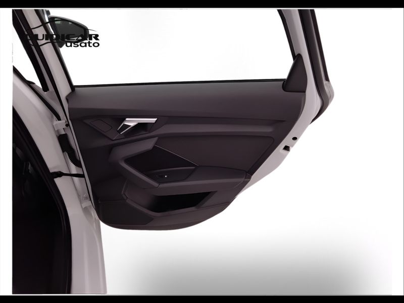 GuidiCar - AUDI A3 2021 A3 Sportback 30 1.0 tfsi mhev Business s-tronic Usato