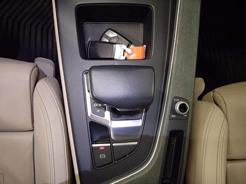 GuidiCar - AUDI A4 2021 A4 Allroad 40 2.0 tdi mhev Business Evolution quattro 204cv s-tronic Usato