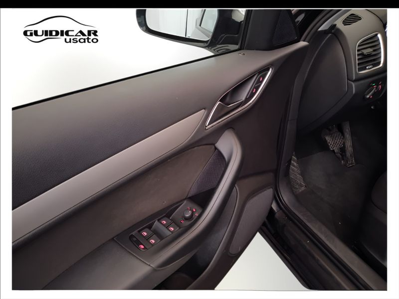 GuidiCar - AUDI Q3 2014 Q3 2.0 tdi Business quattro 140cv s-tronic Usato