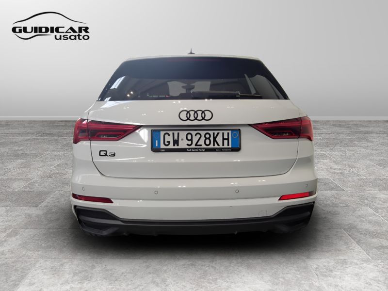 GuidiCar - AUDI Q3 2024 Q3 35 2.0 tdi Identity Black s-tronic Usato