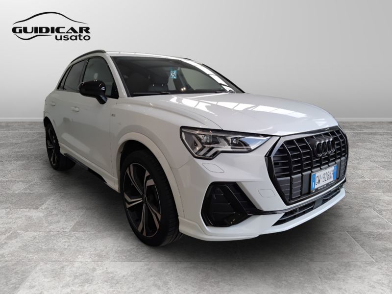 GuidiCar - AUDI Q3 2024 Q3 35 2.0 tdi Identity Black s-tronic Usato