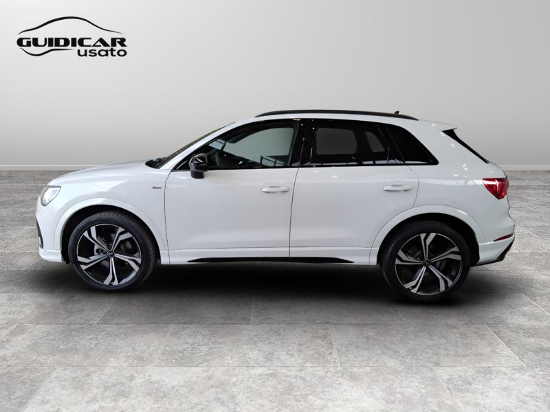 GuidiCar - AUDI Q3 2024 Q3 35 2.0 tdi Identity Black s-tronic Usato
