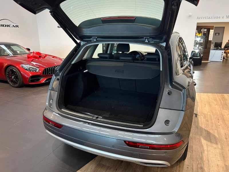 GuidiCar - AUDI Q5 2019 Q5 45 2.0 tfsi mhev Sport quattro 245cv s-tronic Usato