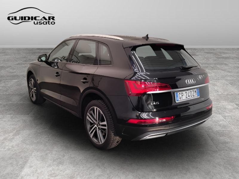 GuidiCar - AUDI Q5 2023 Q5 40 2.0 tdi mhev 12V Business quattro s tronic Usato