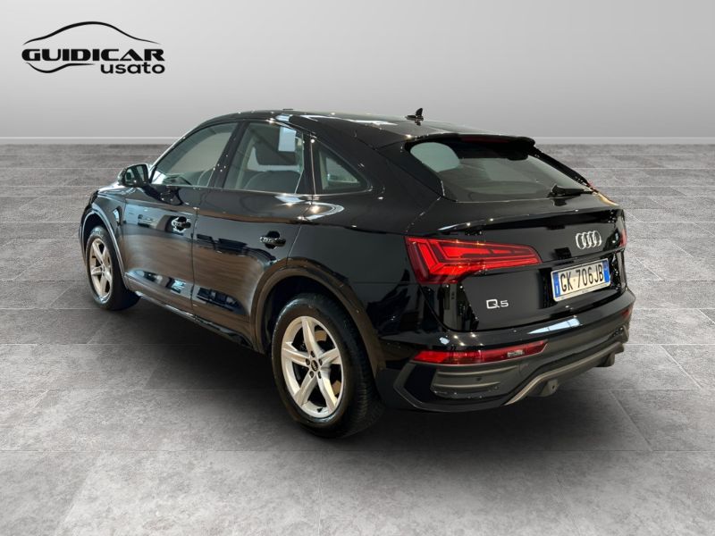 GuidiCar - AUDI Q5 2022 Q5 Sportback 35 2.0 tdi mhev 12V Business Advanced s tronic Usato