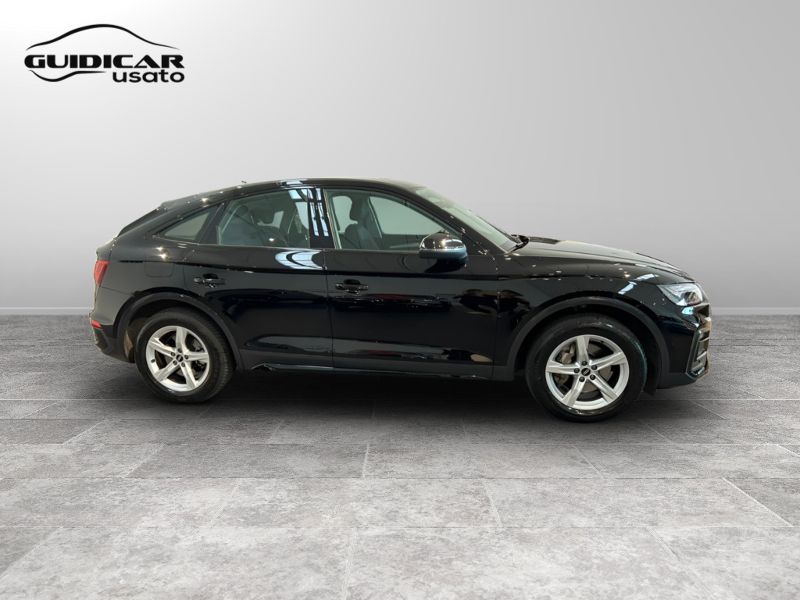 GuidiCar - AUDI Q5 2022 Q5 Sportback 35 2.0 tdi mhev 12V Business Advanced s tronic Usato