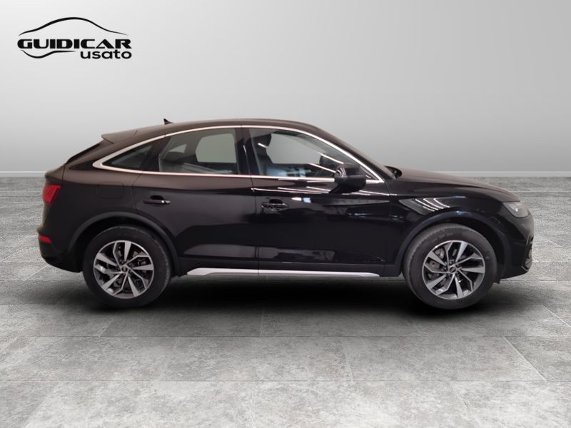 GuidiCar - AUDI Q5 2022 Q5 Sportback 40 2.0 tdi mhev 12V Business Advanced quattro s tronic Usato