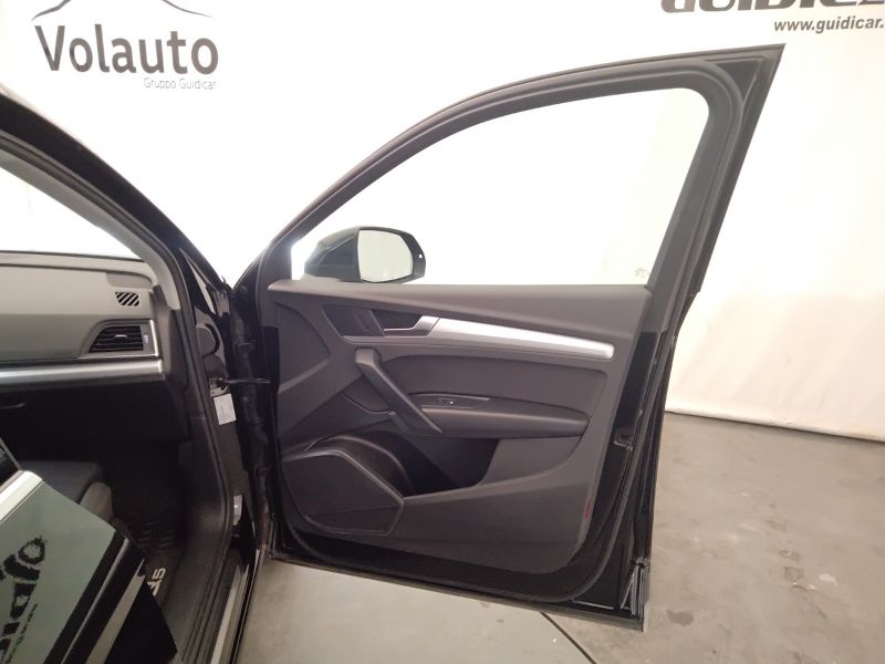 GuidiCar - AUDI Q5 2022 Q5 Sportback 40 2.0 tdi mhev 12V Business Advanced quattro s tronic Usato