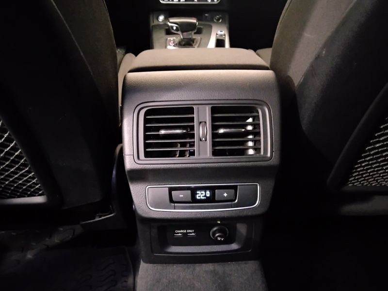 GuidiCar - AUDI Q5 2022 Q5 Sportback 40 2.0 tdi mhev 12V Business Advanced quattro s tronic Usato