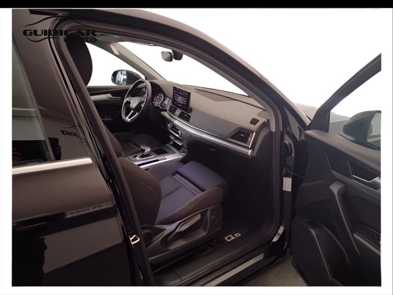 GuidiCar - AUDI Q5 2022 Q5 Sportback 40 2.0 tdi mhev 12V Business Advanced quattro s tronic Usato