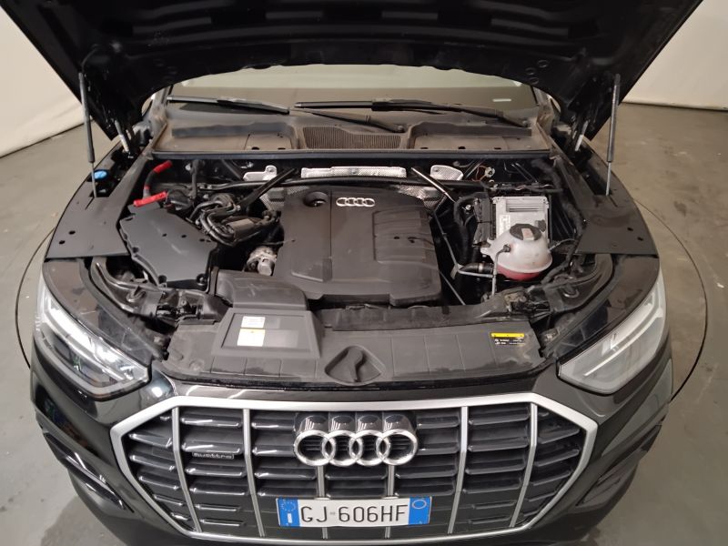 GuidiCar - AUDI Q5 2022 Q5 Sportback 40 2.0 tdi mhev 12V Business Advanced quattro s tronic Usato