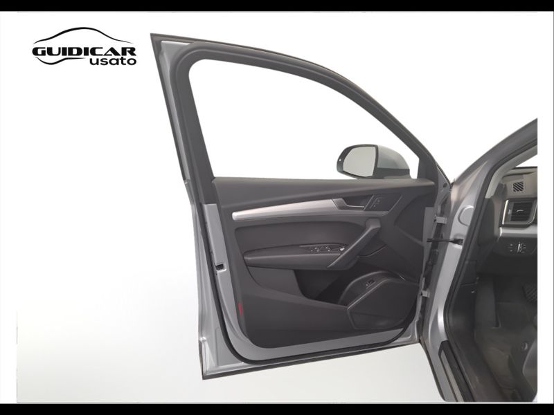 GuidiCar - AUDI Q5 2022 Q5 Sportback 40 2.0 tdi mhev 12V quattro s tronic Usato