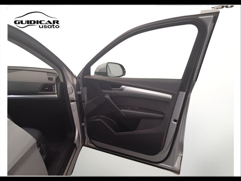GuidiCar - AUDI Q5 2022 Q5 Sportback 40 2.0 tdi mhev 12V quattro s tronic Usato