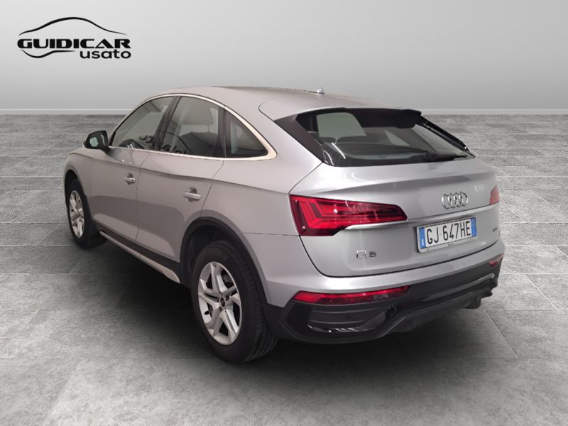 GuidiCar - AUDI Q5 2022 Q5 Sportback 40 2.0 tdi mhev 12V quattro s tronic Usato