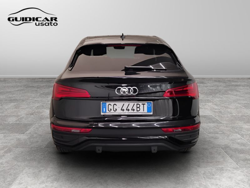 GuidiCar - AUDI Q5 2021 Q5 Sportback 40 2.0 tdi mhev 12V S line quattro s tronic Usato