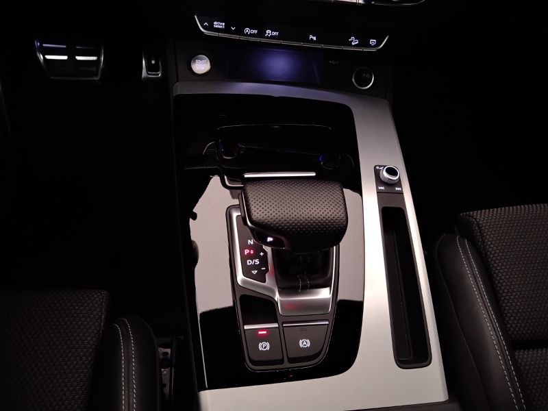 GuidiCar - AUDI Q5 2021 Q5 Sportback 40 2.0 tdi mhev 12V S line quattro s tronic Usato