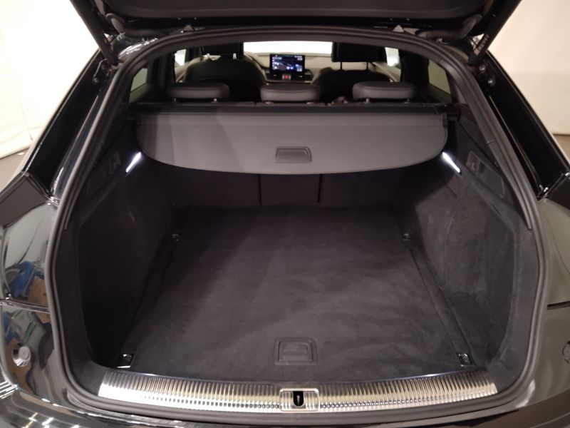 GuidiCar - AUDI Q5 2021 Q5 Sportback 40 2.0 tdi mhev 12V S line quattro s tronic Usato
