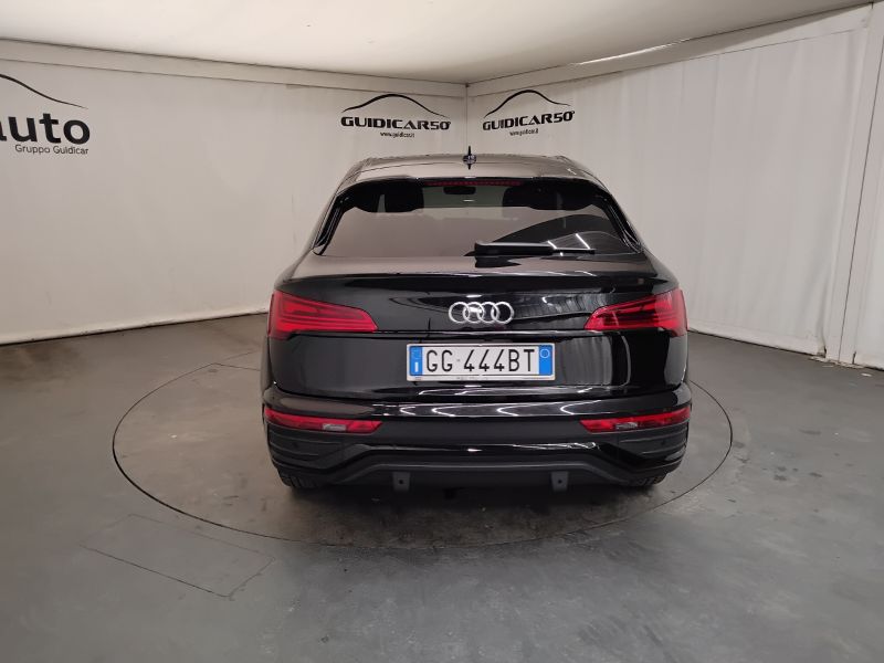 GuidiCar - AUDI Q5 2021 Q5 Sportback 40 2.0 tdi mhev 12V S line quattro s tronic Usato