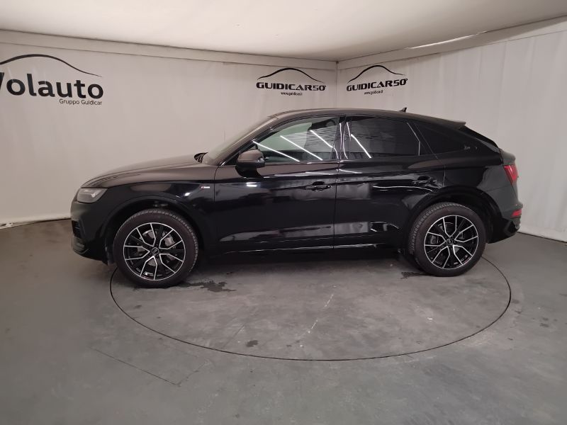 GuidiCar - AUDI Q5 2021 Q5 Sportback 40 2.0 tdi mhev 12V S line quattro s tronic Usato