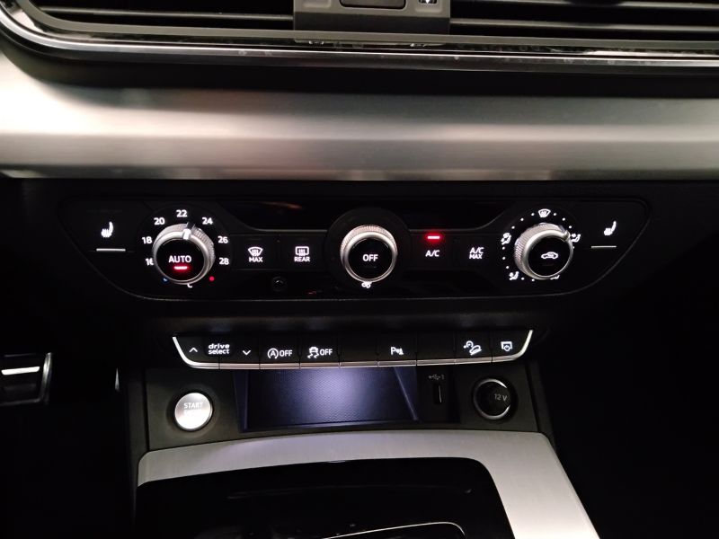 GuidiCar - AUDI Q5 2022 Q5 Sportback 40 2.0 tfsi mhev 12V S line quattro s-tronic Usato