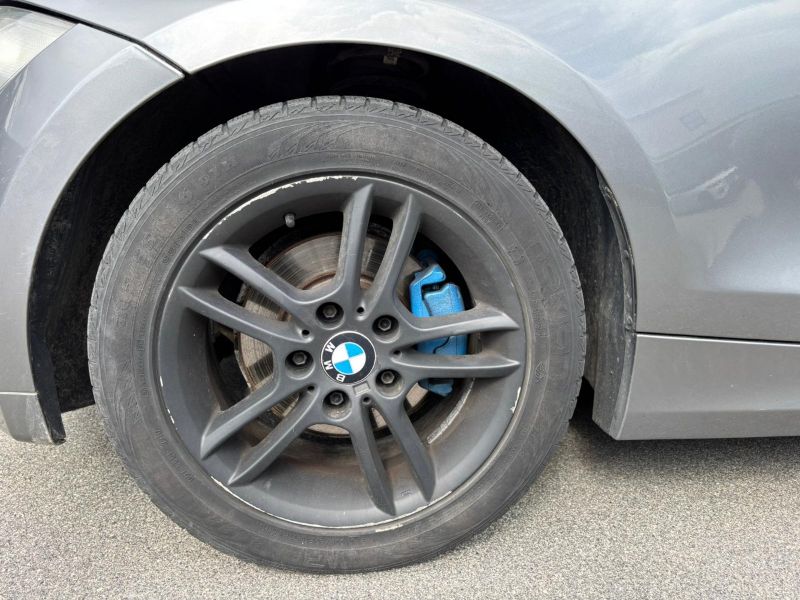 GuidiCar - BMW Serie 1 2009 118d 2.0 Attiva 143cv 5p Dpf Usato
