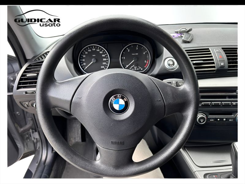 GuidiCar - BMW Serie 1 2009 118d 2.0 Attiva 143cv 5p Dpf Usato