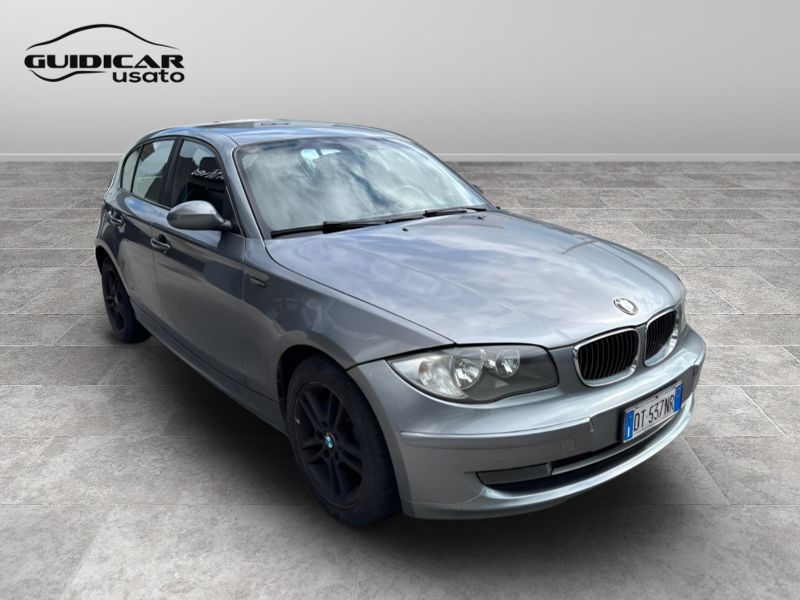 GuidiCar - BMW Serie 1 2009 118d 2.0 Attiva 143cv 5p Dpf Usato