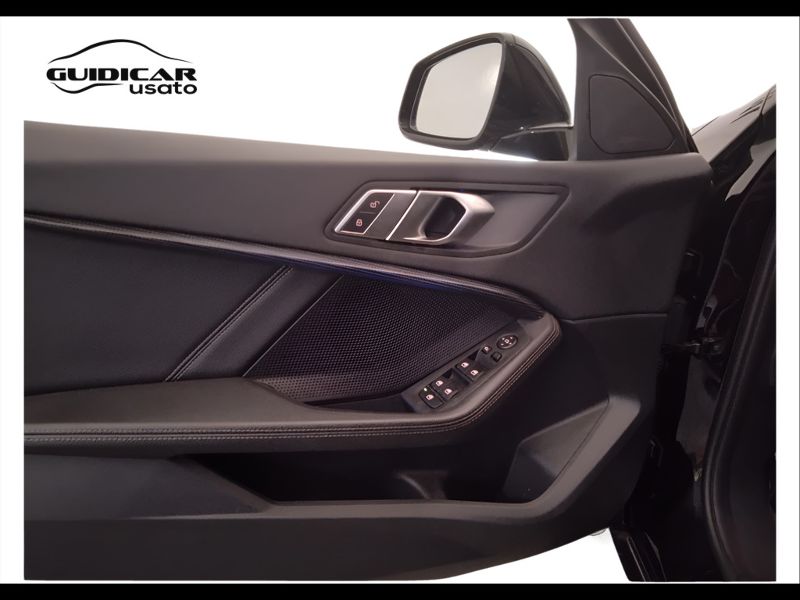 GuidiCar - BMW Serie 1 2022 120d xdrive Msport Exterior auto Usato
