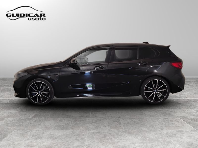GuidiCar - BMW Serie 1 2022 120d xdrive Msport Exterior auto Usato