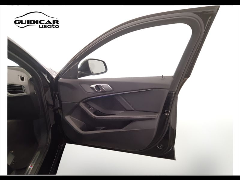 GuidiCar - BMW Serie 1 2022 120d xdrive Msport Exterior auto Usato