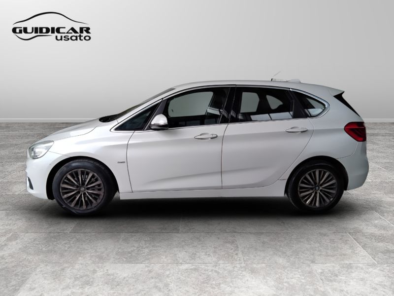 GuidiCar - BMW Serie 2 2017 216d Active Tourer Luxury Usato