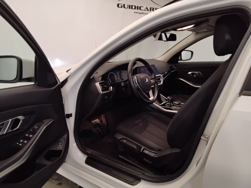GuidiCar - BMW Serie 3 2021 316d Touring mhev 48V Business Advantage auto Usato