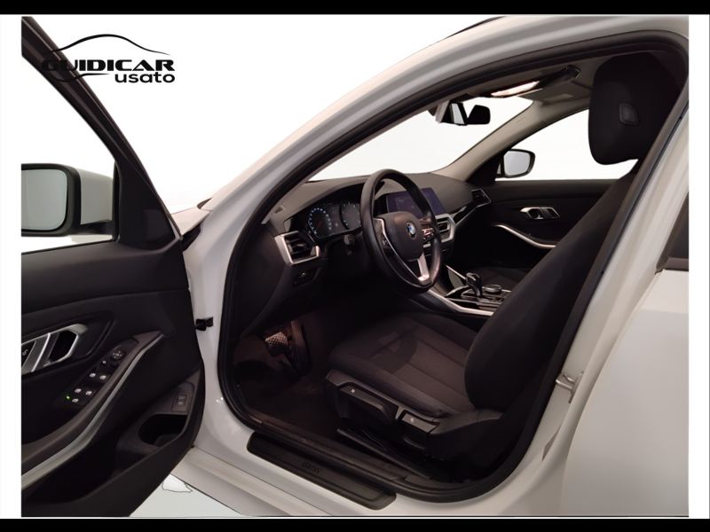 GuidiCar - BMW Serie 3 2021 316d Touring mhev 48V Business Advantage auto Usato