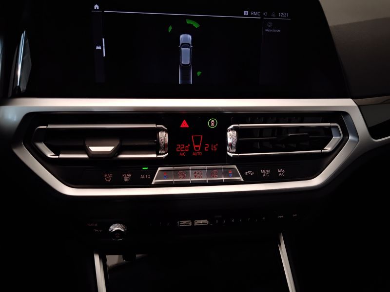 GuidiCar - BMW Serie 3 2021 316d Touring mhev 48V Business Advantage auto Usato