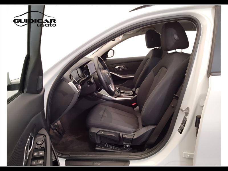 GuidiCar - BMW Serie 3 2021 316d Touring mhev 48V Business Advantage auto Usato