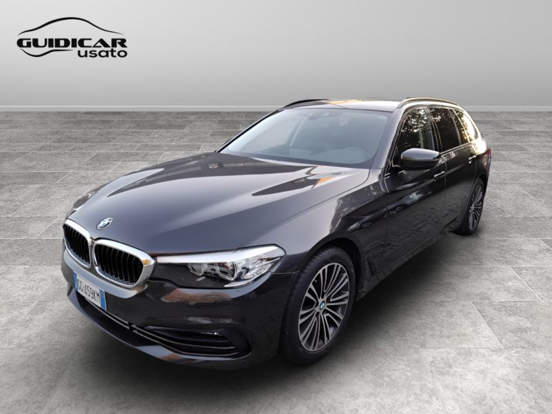 GuidiCar - BMW Serie 5 2020 520d Touring mhev 48V xdrive Luxury auto Usato